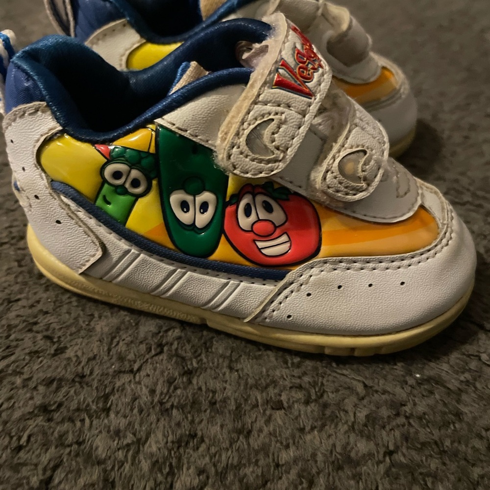 Size 3 2001 Veggie Tales Shoes Kids Toddler Vtg Bob And Larry GUC RARE